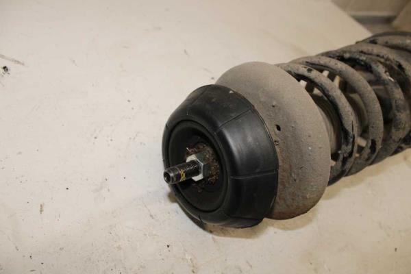 AMORTISSEUR AVANT GAUCHE SUZUKI SWIFT 4/2005-9/2010 - Vue 2